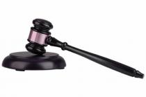 去除版权标识和网站链接，侵害了免费软件的署名权